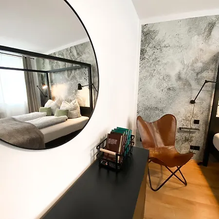 Lägenhet Weinquartier Weingarten Loft 70 Qm 2 Sz Altstadt Balkon Himmelbett Kueche Parkplatz
