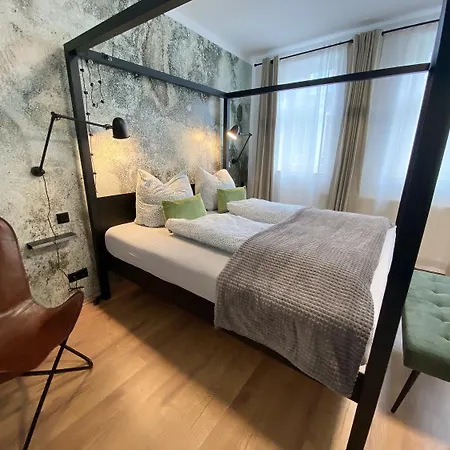 Weinquartier Weingarten Loft 70 Qm 2 Sz Altstadt Balkon Himmelbett Kueche Parkplatz * Naumburg (Saale)