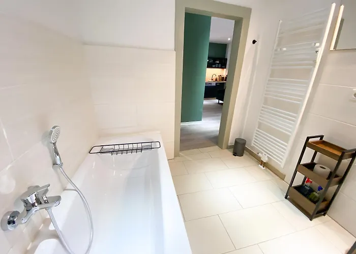 Weinquartier Weingarten Loft 70 Qm 2 Sz Altstadt Balkon Himmelbett Kueche Parkplatz Apartman Naumburg