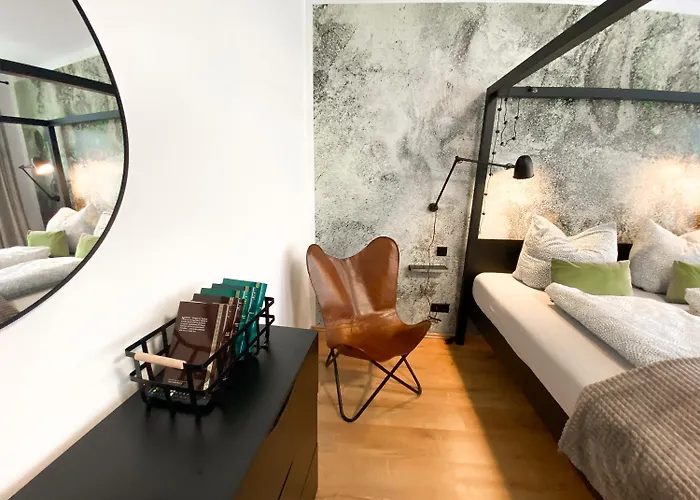 Weinquartier Weingarten Loft 70 Qm 2 Sz Altstadt Balkon Himmelbett Kueche Parkplatz Apartman Naumburg