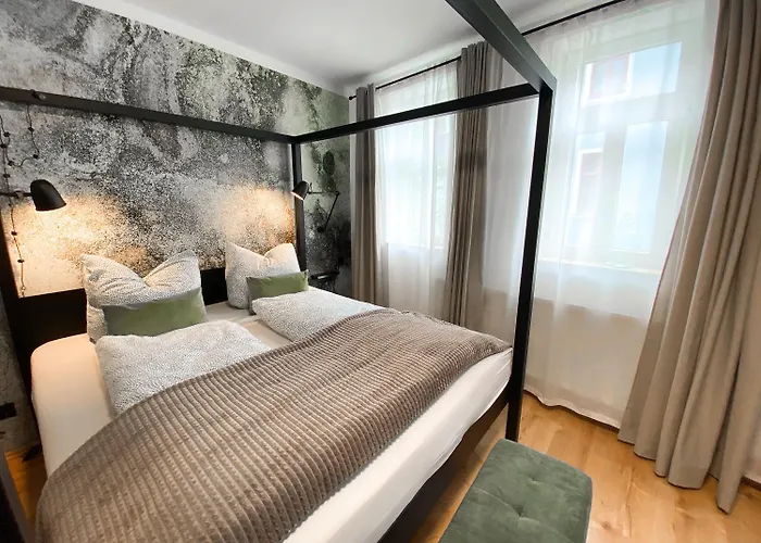 Weinquartier Weingarten Loft 70 Qm 2 Sz Altstadt Balkon Himmelbett Kueche Parkplatz Naumburg