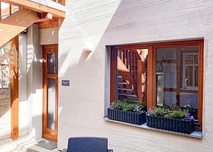 Apartman Weinquartier Weingarten Loft 70 Qm 2 Sz Altstadt Balkon Himmelbett Kueche Parkplatz Naumburg